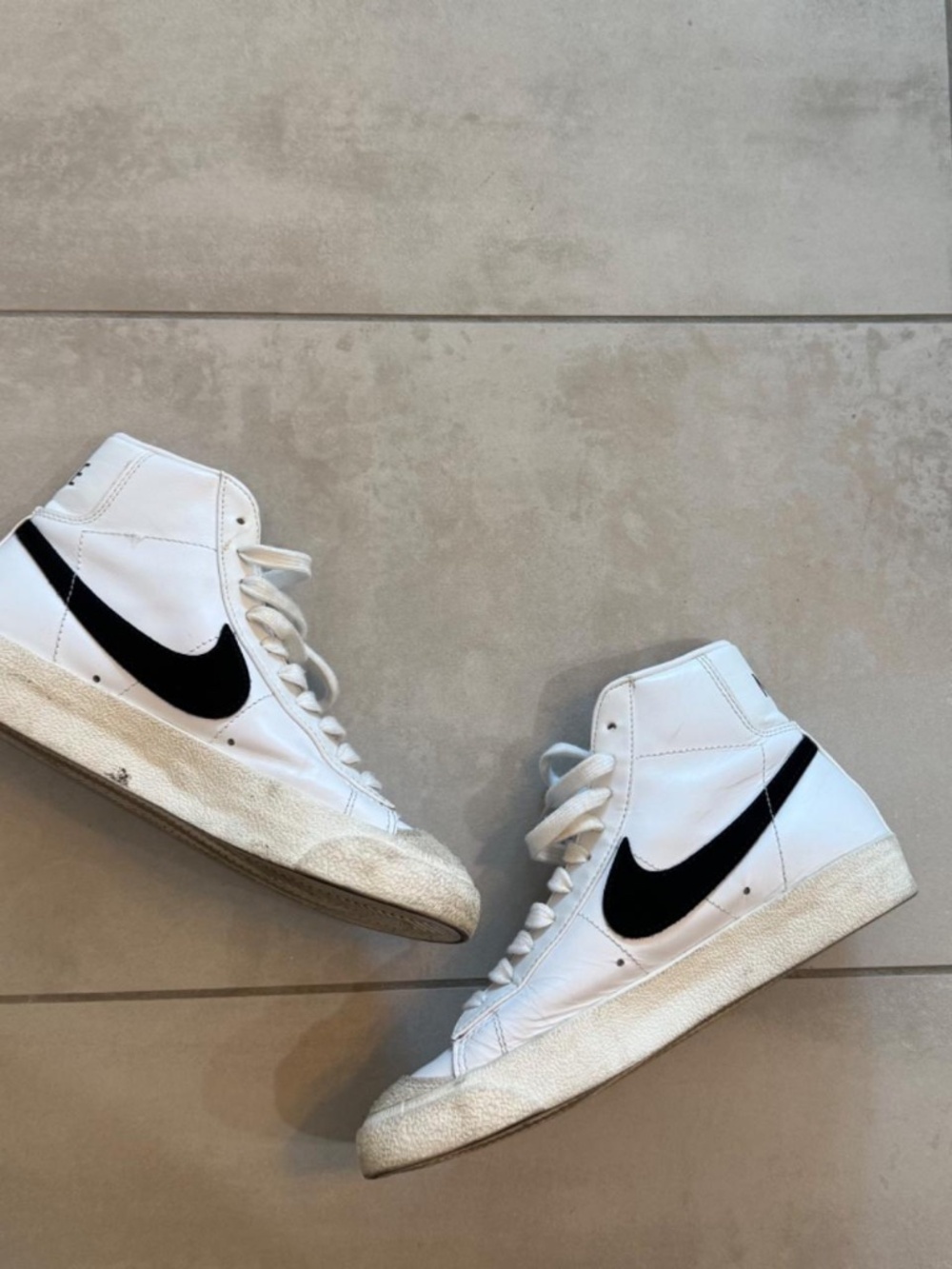 Nike Blazer Mid ’77 Vintage Sneakers